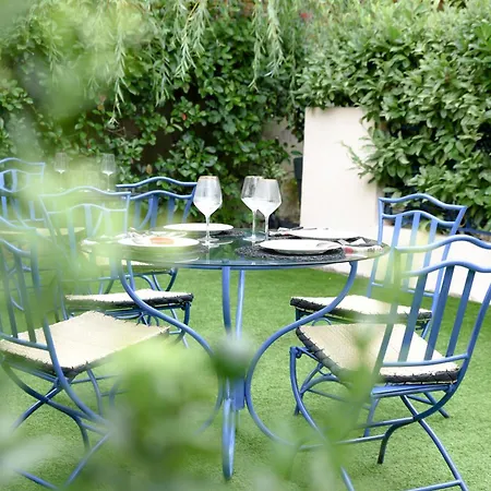 Bed & Breakfast Les Roses De 3*