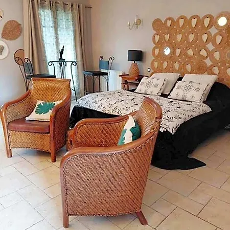 Bed and breakfast Les Roses De 3*