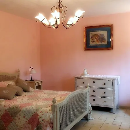 Les Roses De 3* Montherlant